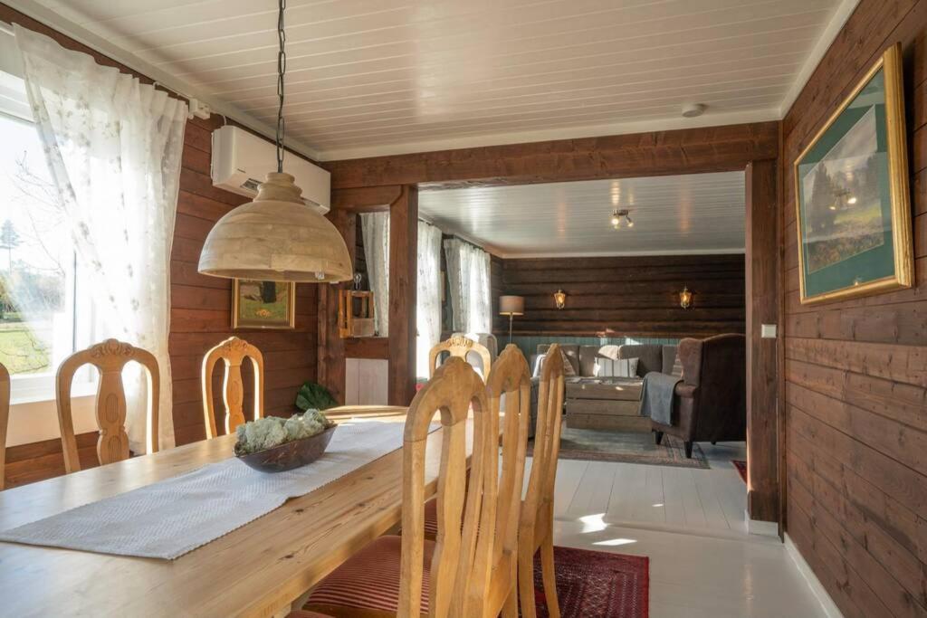 Eika Cottage: Cozy, Rural, Spacious And Well-Equiped Amot  Екстериор снимка
