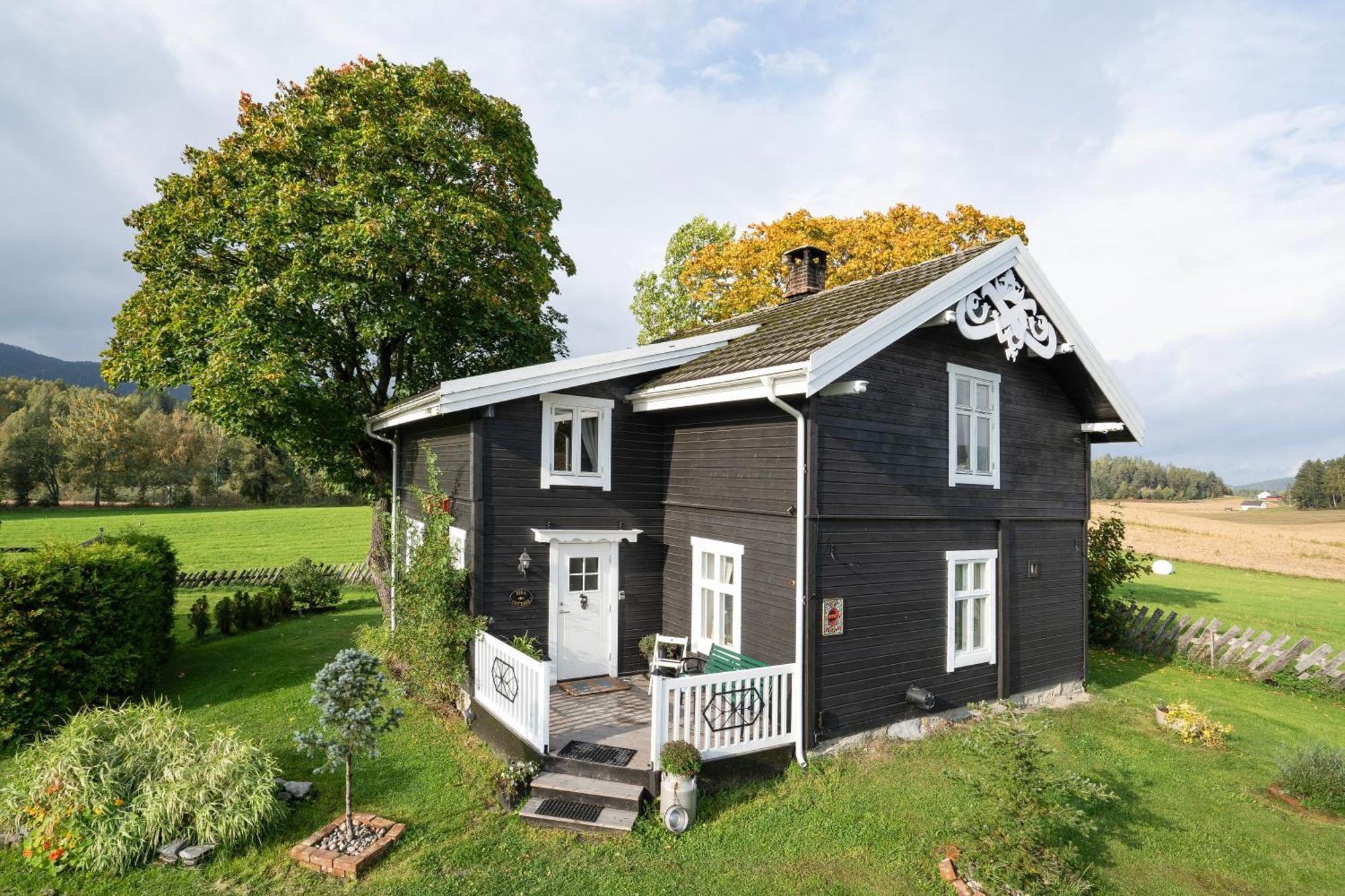 Eika Cottage: Cozy, Rural, Spacious And Well-Equiped Amot  Екстериор снимка
